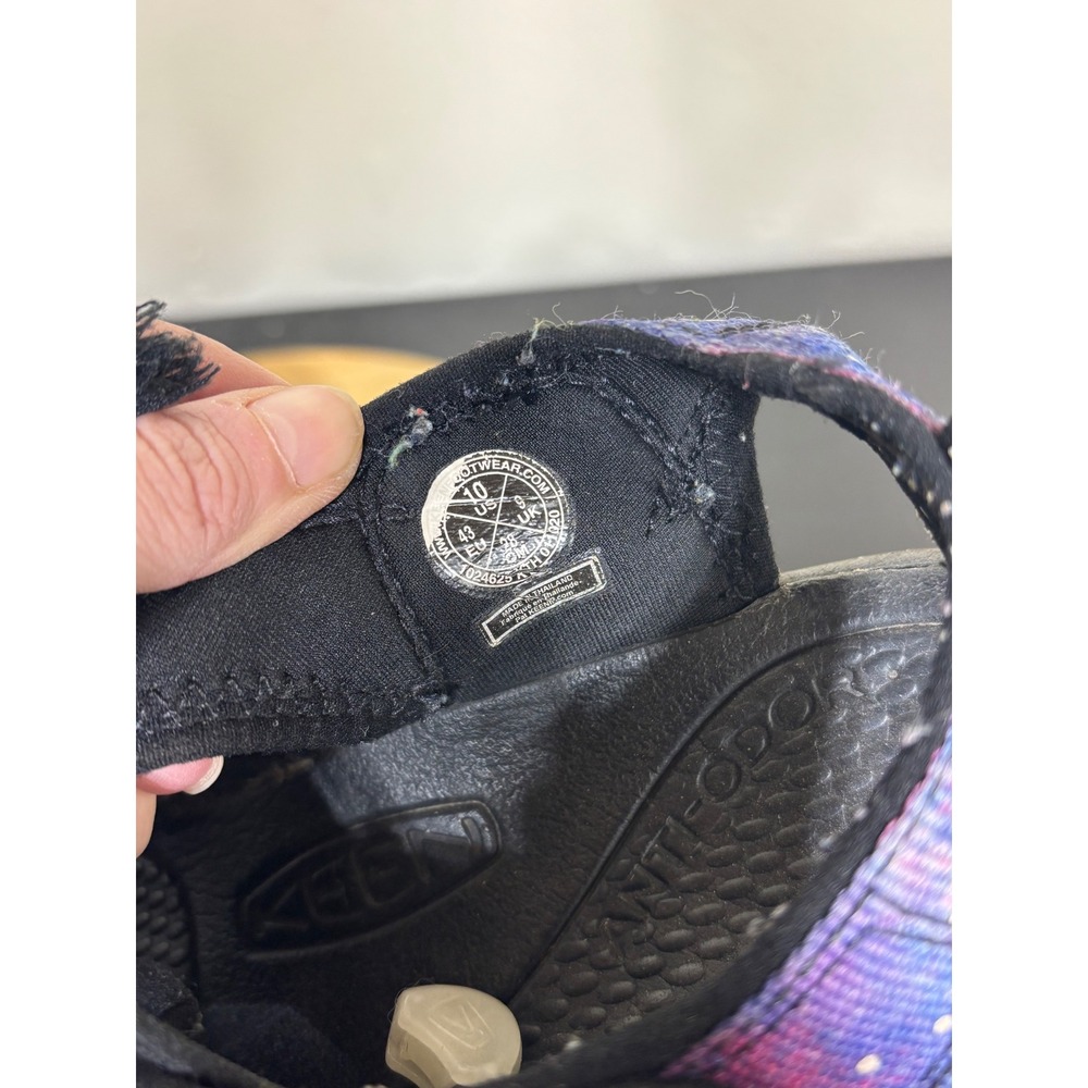 KEEN Newport H2 Sandals Men 10 Galaxy Purple Black Waterproof Hiking Shoes Flaw - Picture 12 of 12